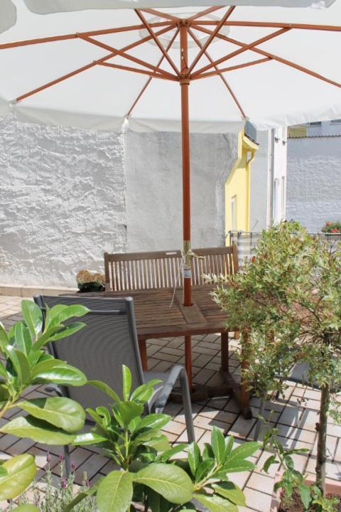 Zum Loewen Hotel Bad Homburg vor der Hoehe Luaran gambar