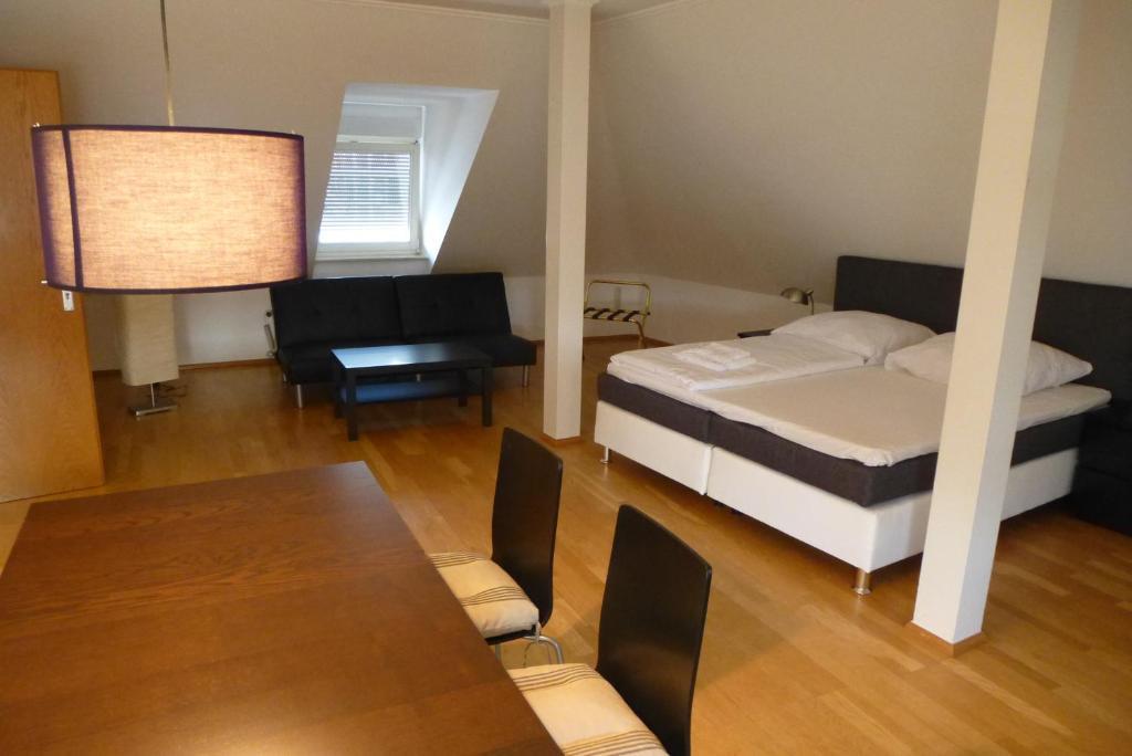 Zum Loewen Hotel Bad Homburg vor der Hoehe Bilik gambar
