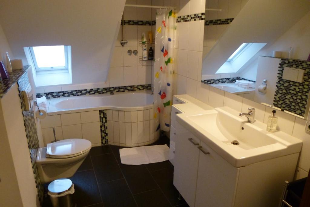 Zum Loewen Hotel Bad Homburg vor der Hoehe Bilik gambar
